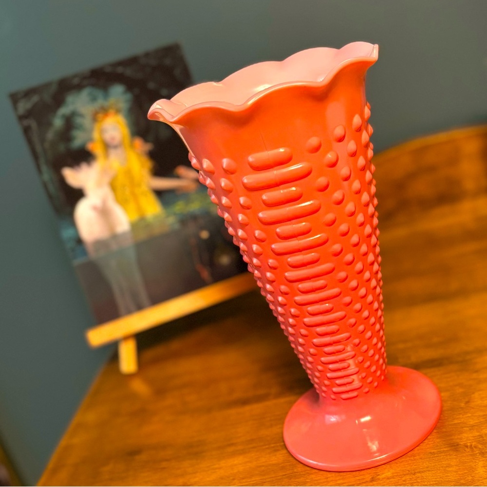 50's Salmon Pink Hobnail Vase - Anchor Hocking Vase - Coral Milk Glass Vase